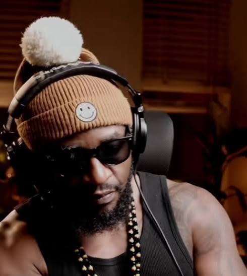 Beekay Monalayzzar, Mr Gkay & Mntomnandi - Phupho Fezeka