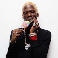 Seyi Vibez - She loves me like I'm chosen