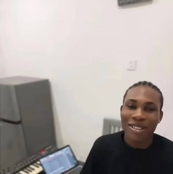 Scarlette Laine - Don't Break My Heart